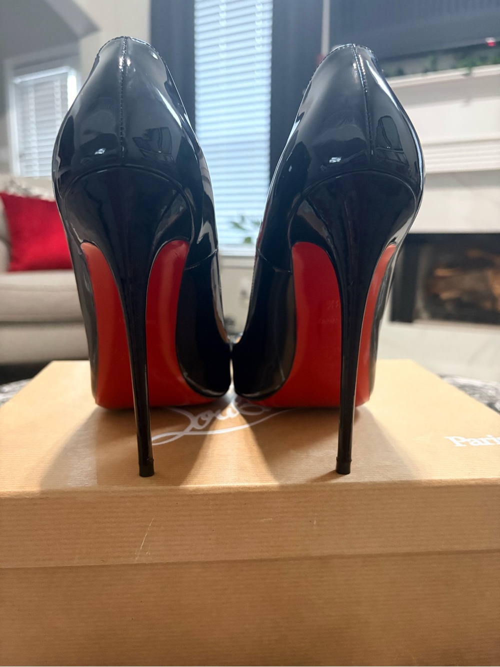 Beautiful Black Authentic Christian Louboutin “So Kate 120 Patent Pumps” - Picture 5 of 10
